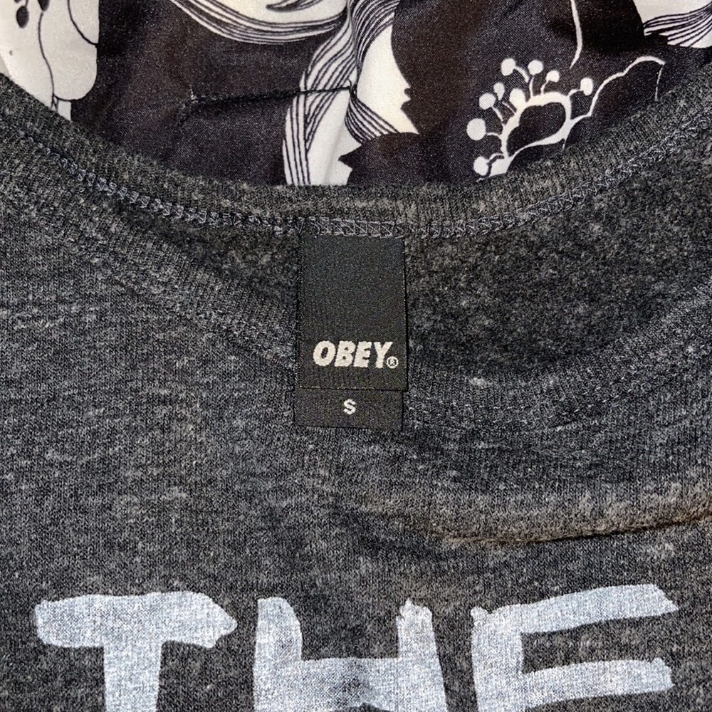 Obey Grey sweatshirt size small - Picture 3 of 4
